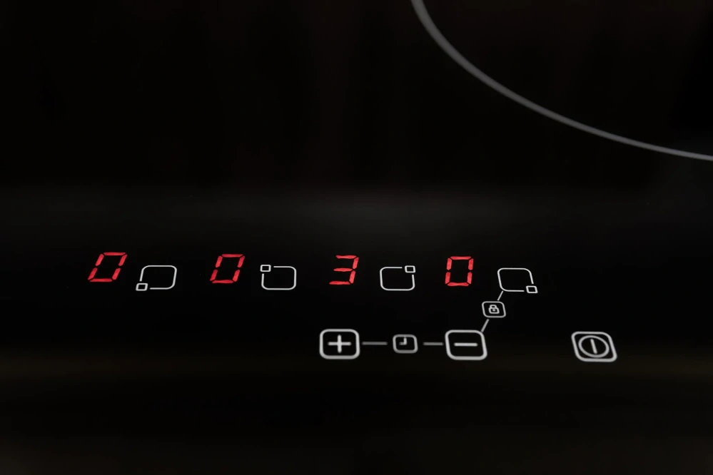 sklokeramická varná deska Kluge KPV6011B